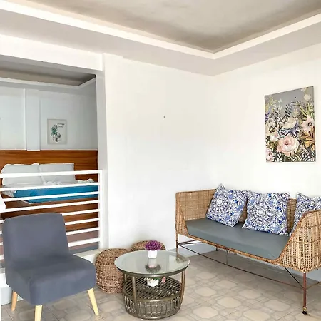 Paradizzo Beach Resort